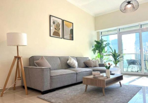 NEW Minimal Classic 1-Bed DMCC metro